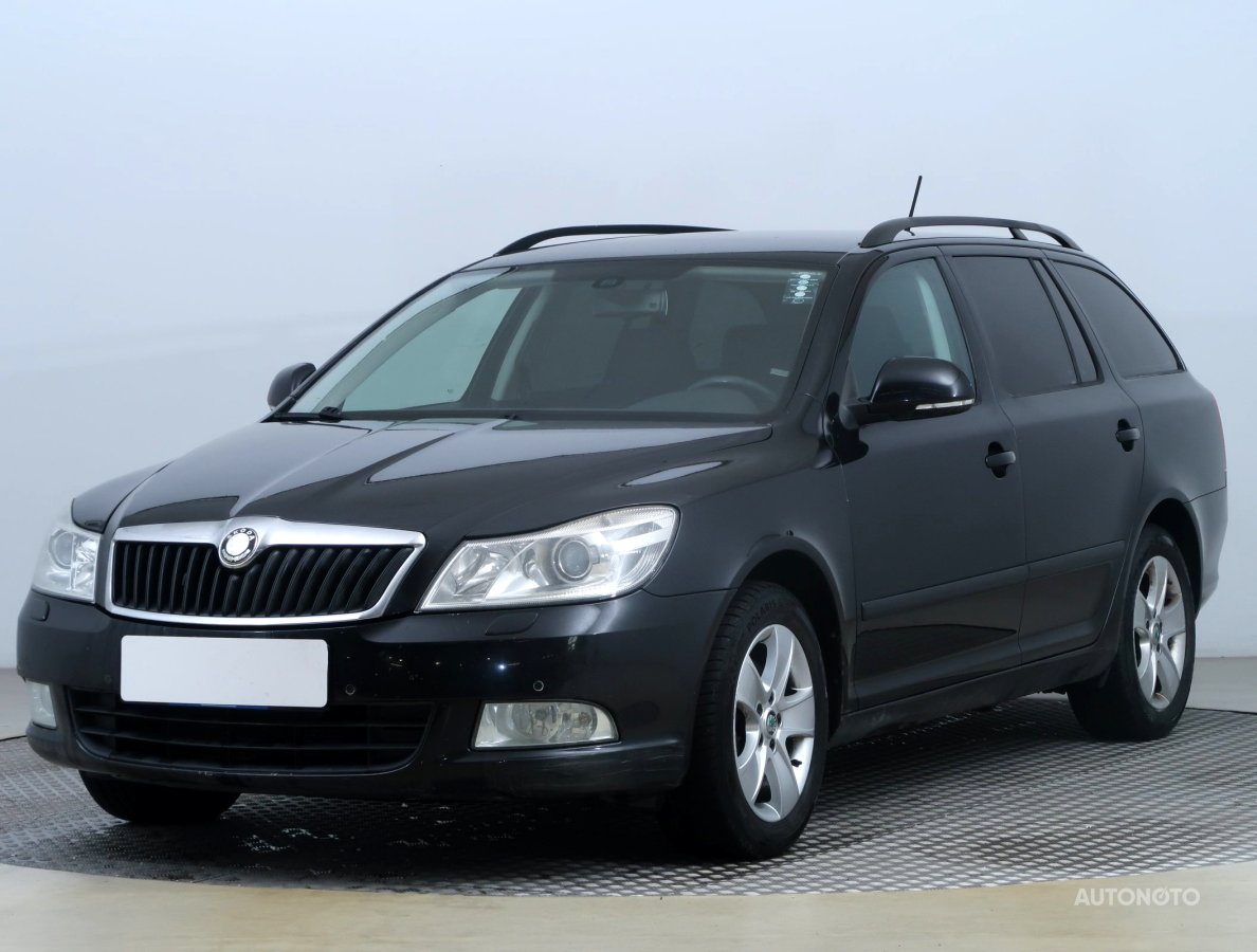 Škoda Octavia, 2012 - pohled č. 3