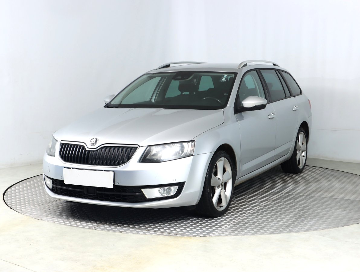 Škoda Octavia, 2013 - pohled č. 3
