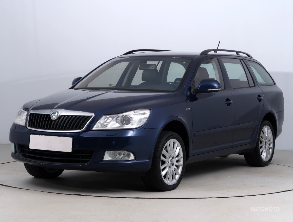 Škoda Octavia, 2012 - pohled č. 3