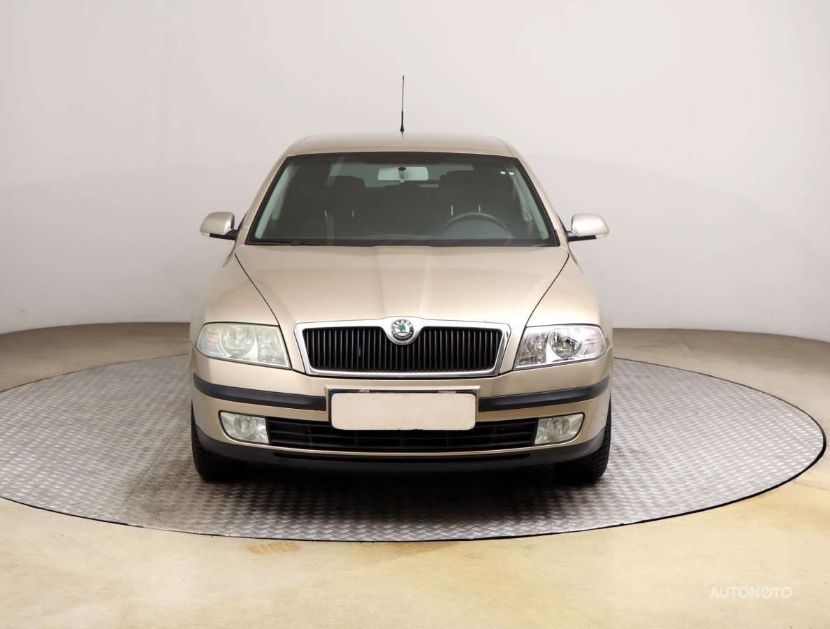 Škoda Octavia, 2006 - pohled č. 2