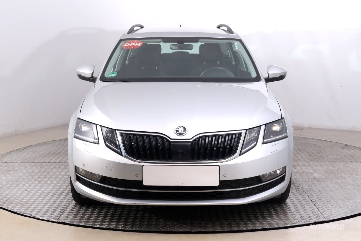 Škoda Octavia, 2018 - pohled č. 2