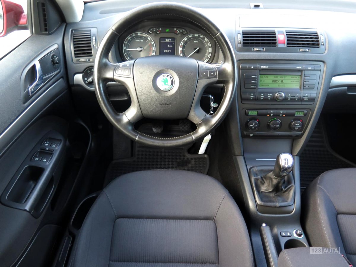Škoda Octavia, 2006 - pohled č. 15