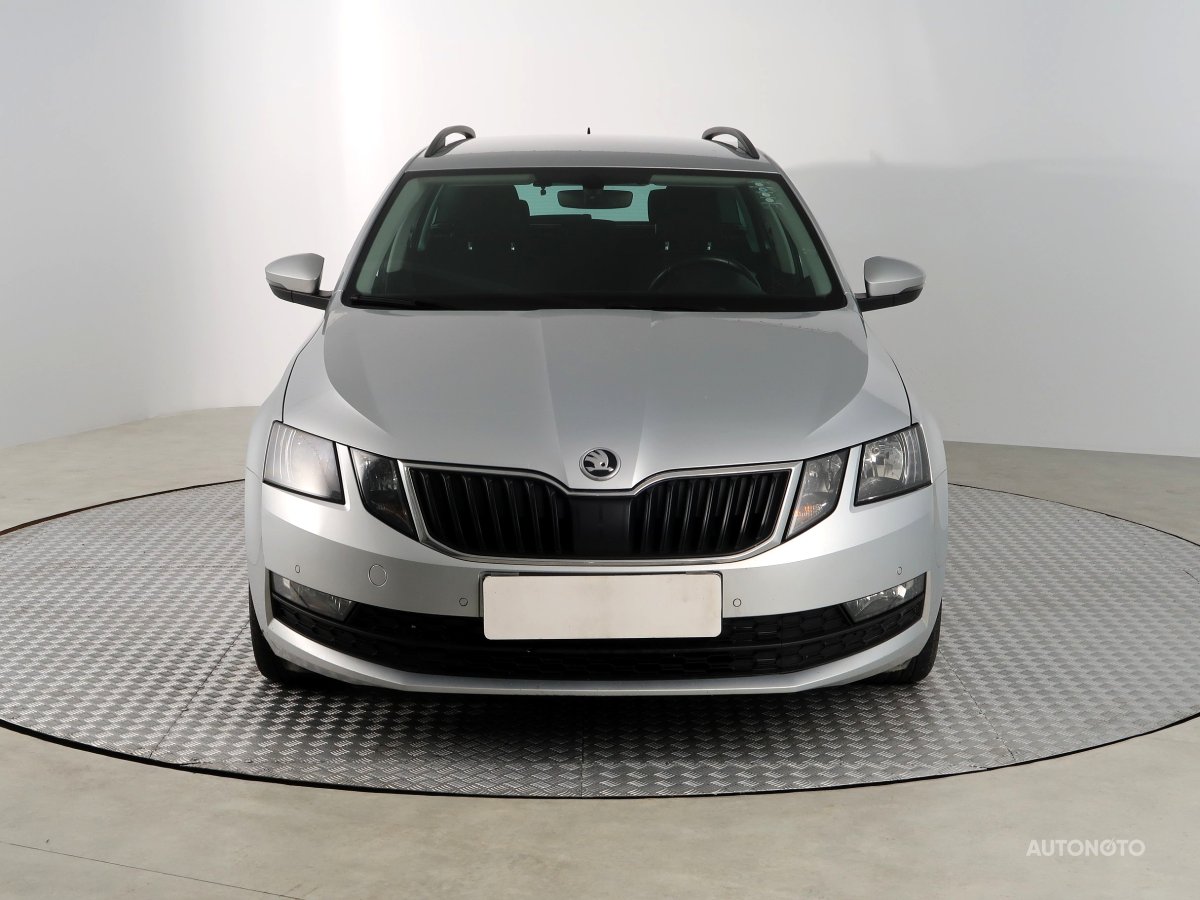 Škoda Octavia, 2019 - pohled č. 2