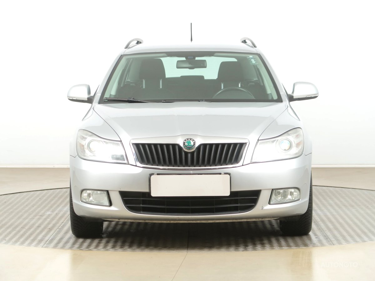 Škoda Octavia, 2012 - pohled č. 2