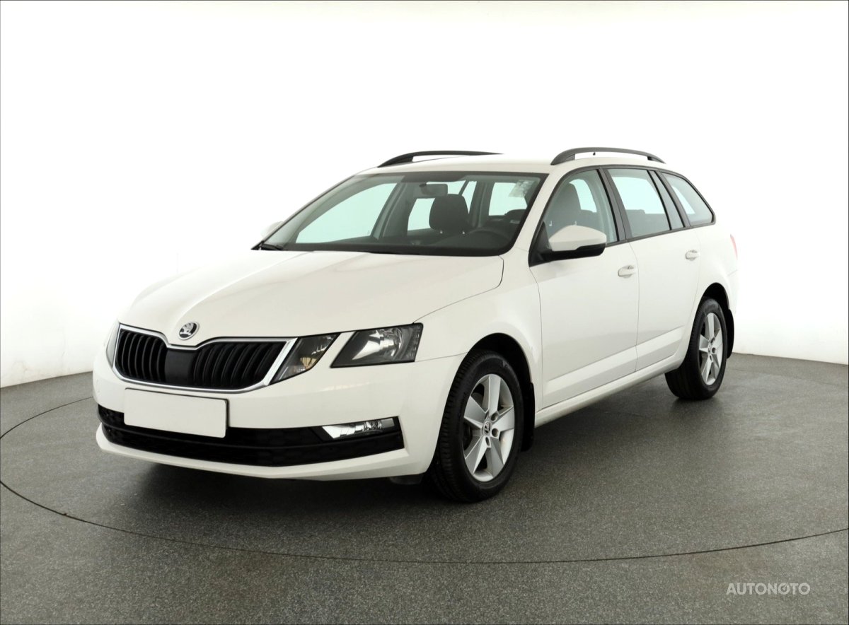 Škoda Octavia, 2019 - pohled č. 3