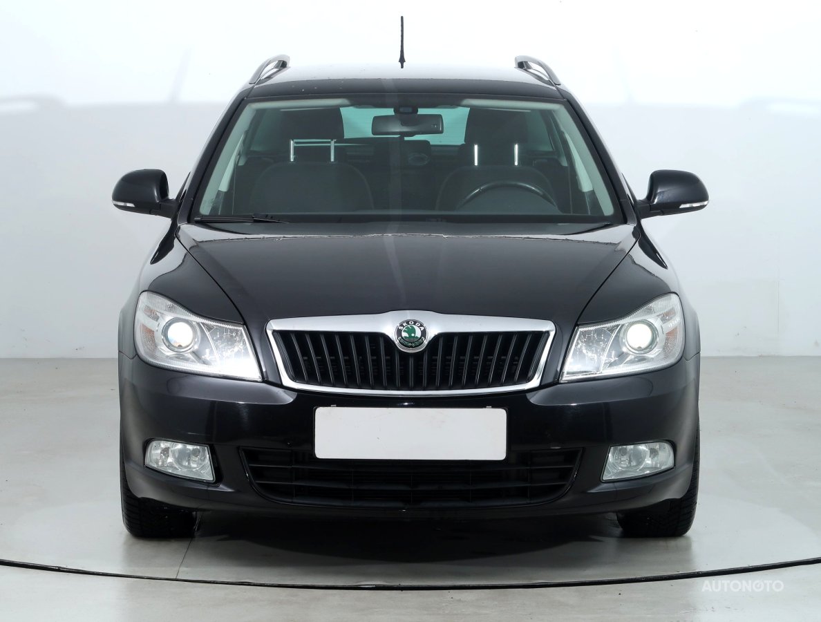 Škoda Octavia, 2012 - pohled č. 2