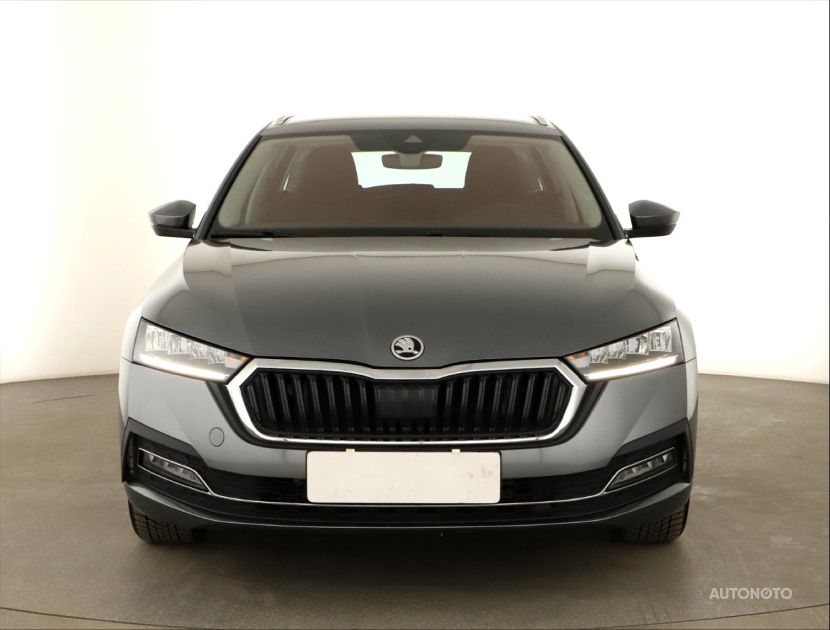 Škoda Octavia, 2022 - pohled č. 2