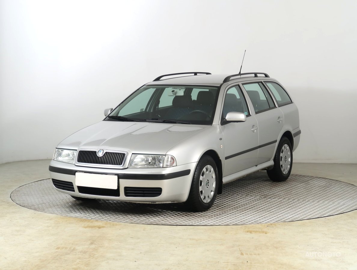 Škoda Octavia, 2003 - pohled č. 3