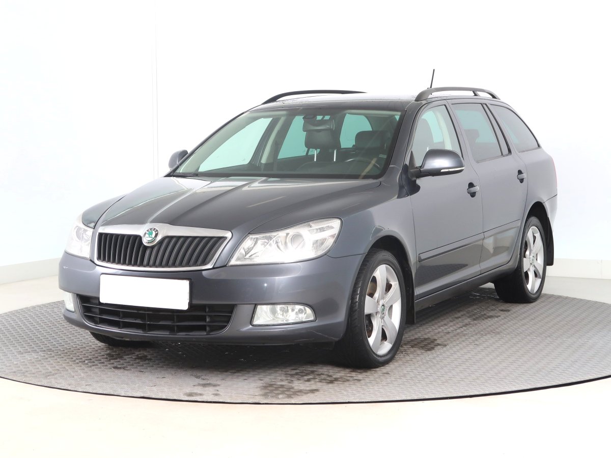 Škoda Octavia, 2012 - pohled č. 3