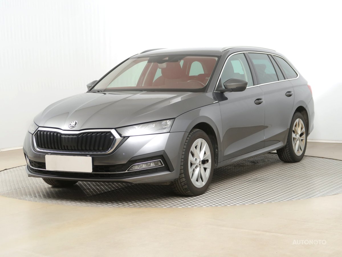 Škoda Octavia, 2022 - pohled č. 3