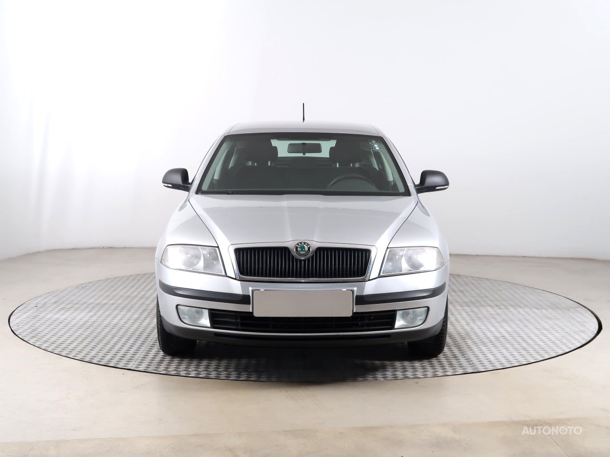 Škoda Octavia, 2012 - pohled č. 2