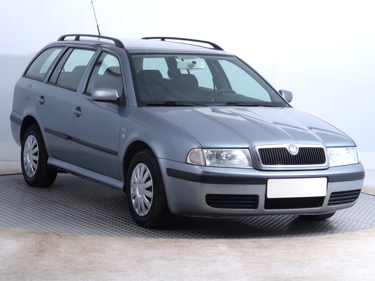 Škoda Octavia, 2004 - celkový pohled
