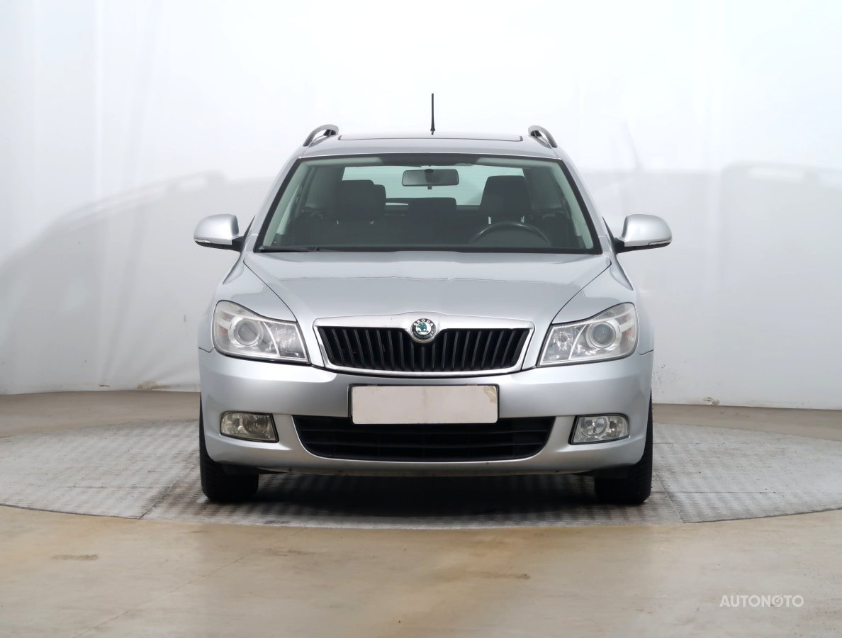 Škoda Octavia, 2012 - pohled č. 2
