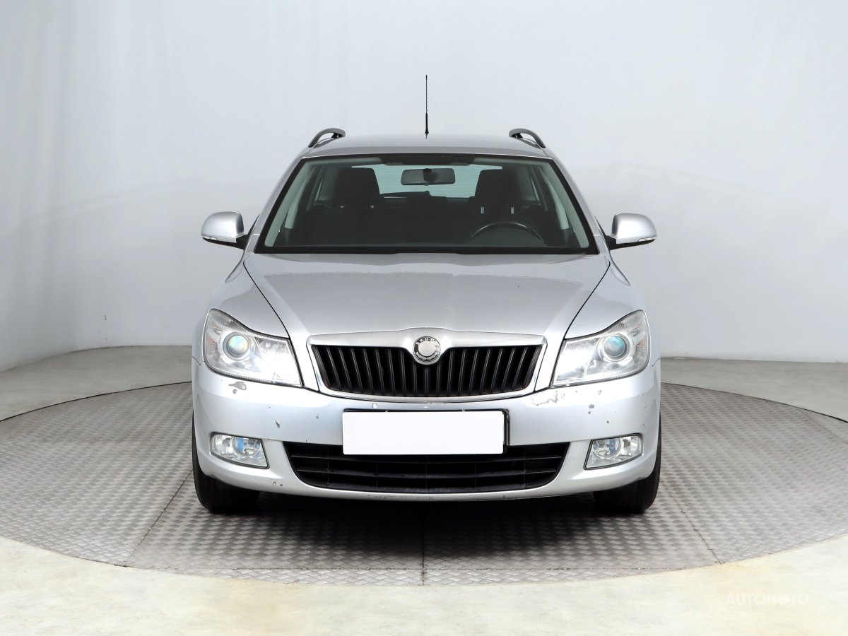 Škoda Octavia, 2009 - pohled č. 2
