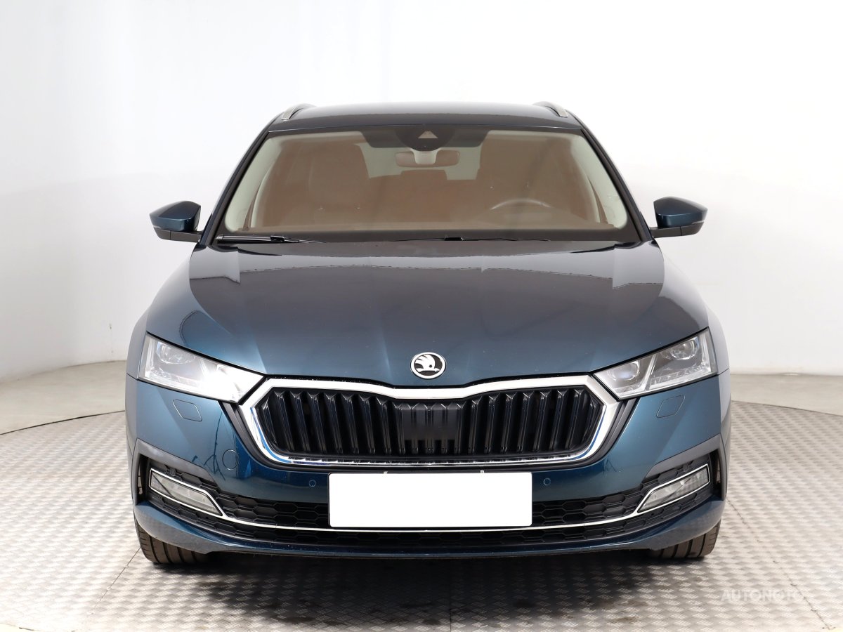 Škoda Octavia, 2020 - pohled č. 2