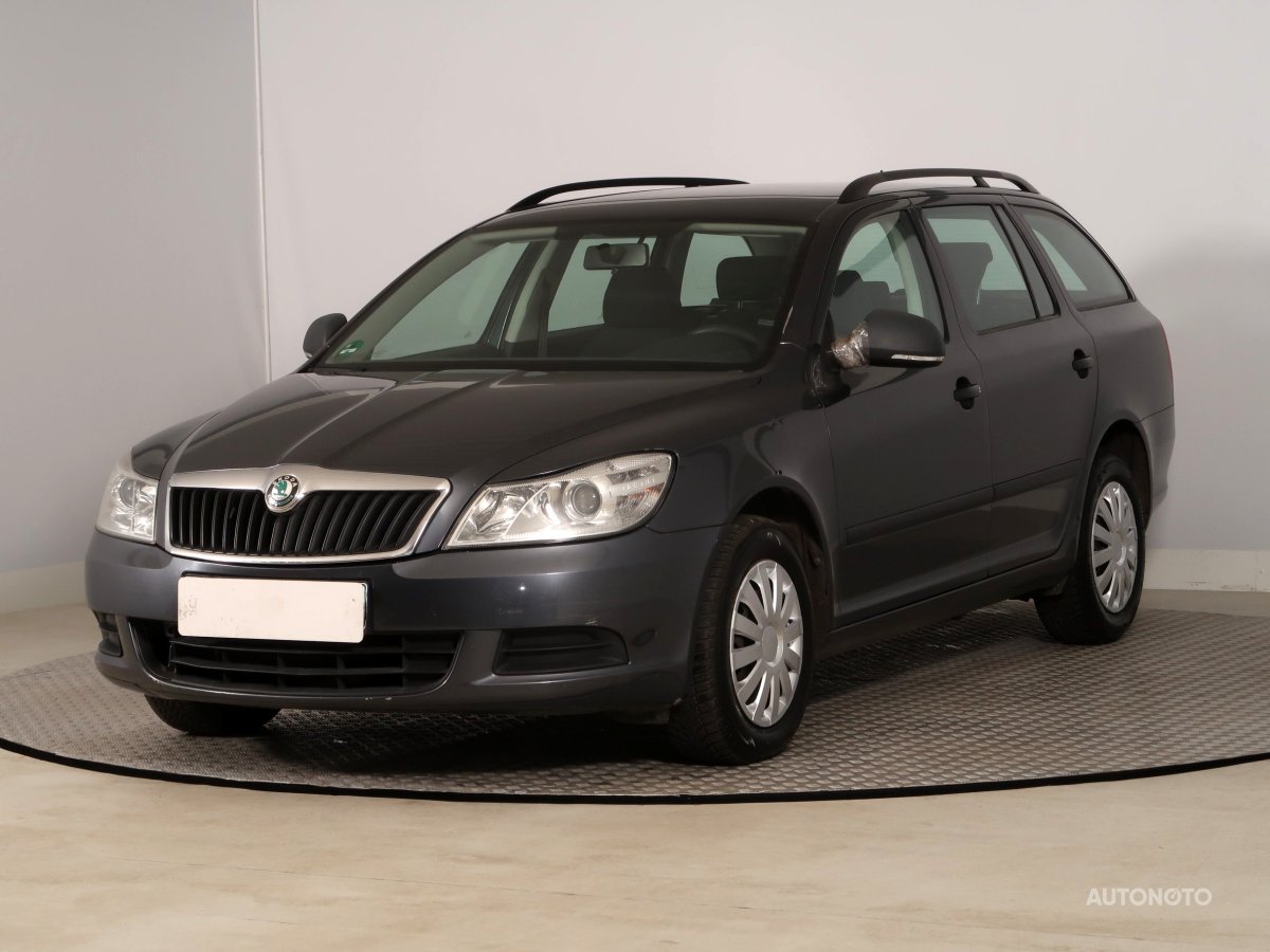 Škoda Octavia, 2012 - pohled č. 3