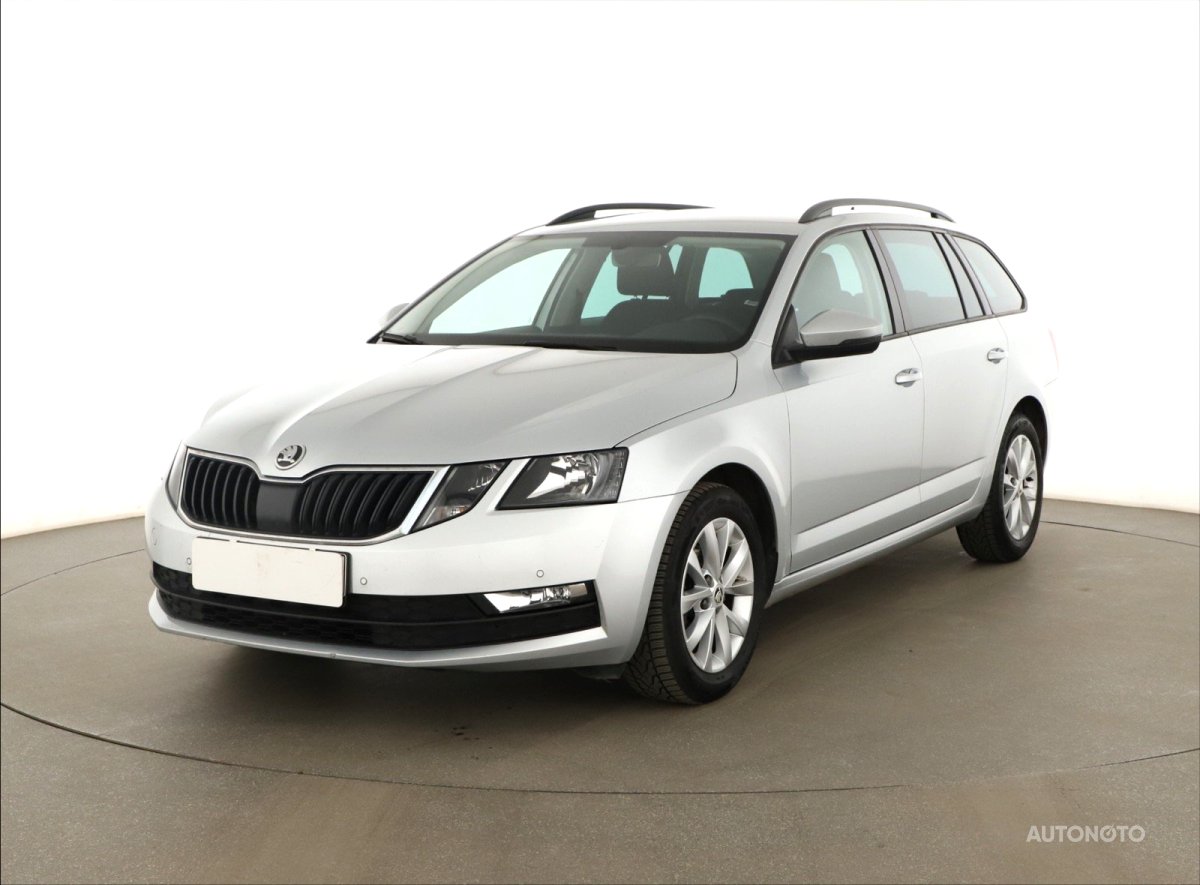 Škoda Octavia, 2019 - pohled č. 3