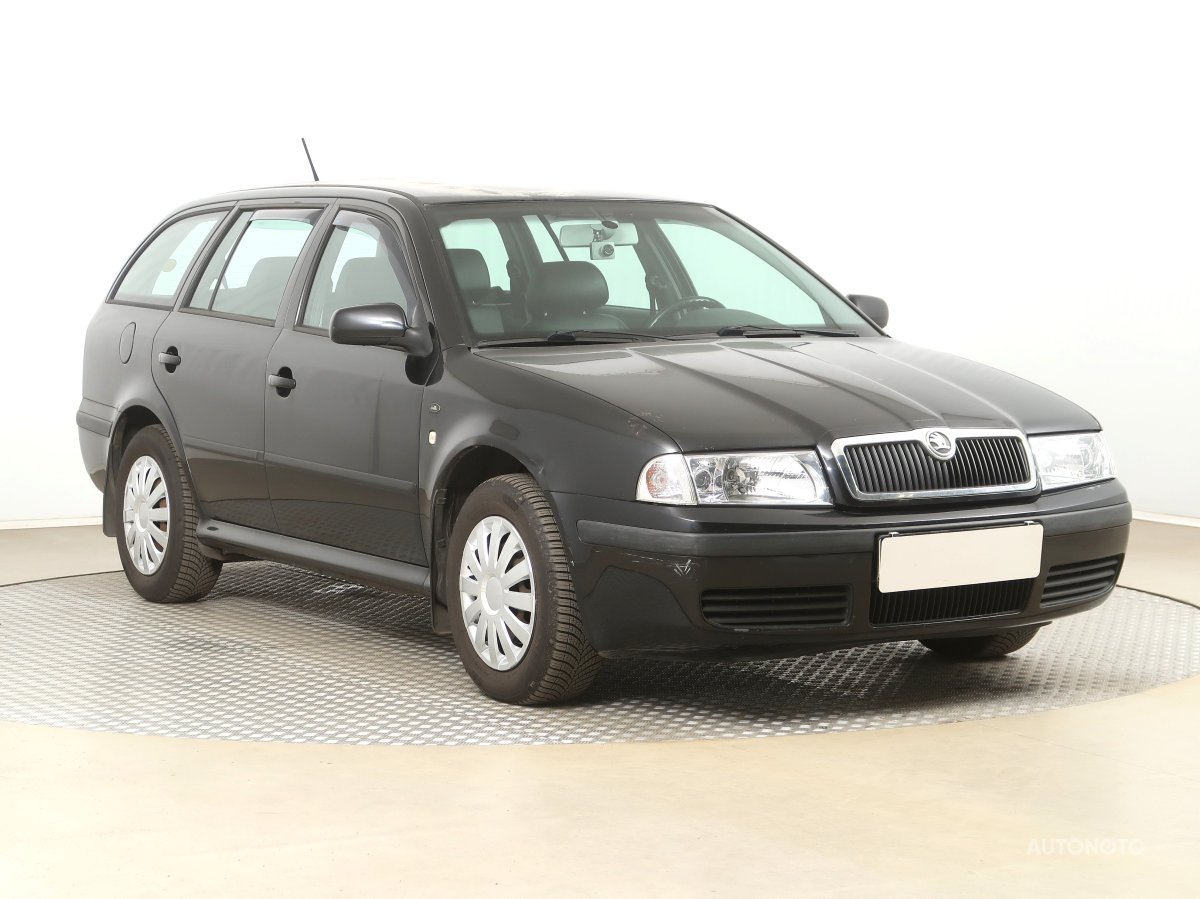 Škoda Octavia, 2002 - celkový pohled