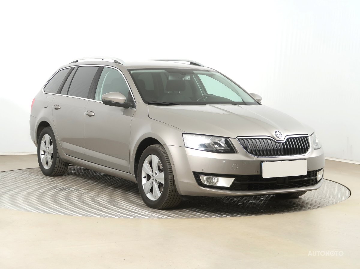 Škoda Octavia, 2013 - celkový pohled