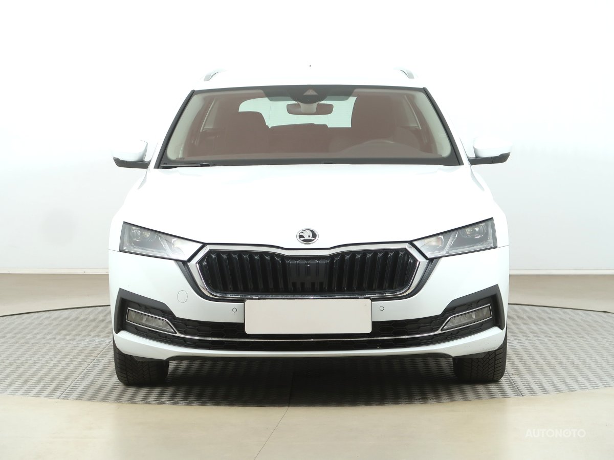 Škoda Octavia, 2023 - pohled č. 2