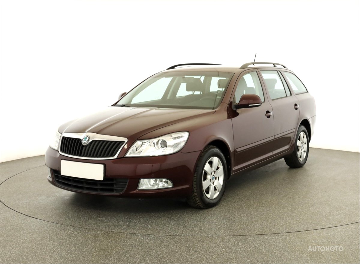 Škoda Octavia, 2011 - pohled č. 3