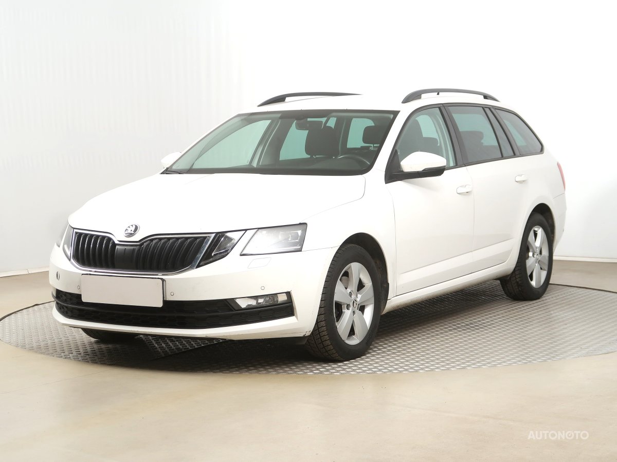 Škoda Octavia, 2018 - pohled č. 3