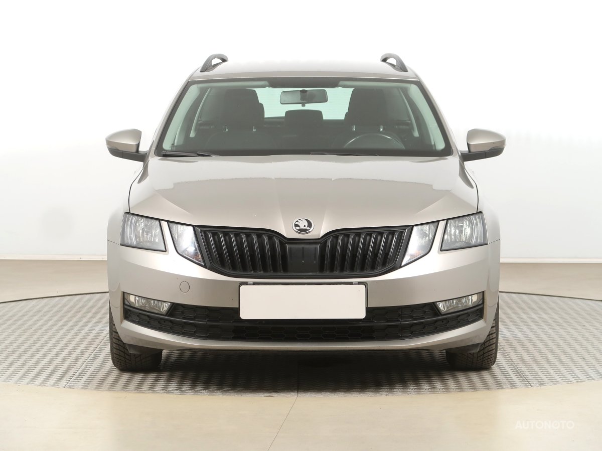 Škoda Octavia, 2018 - pohled č. 2