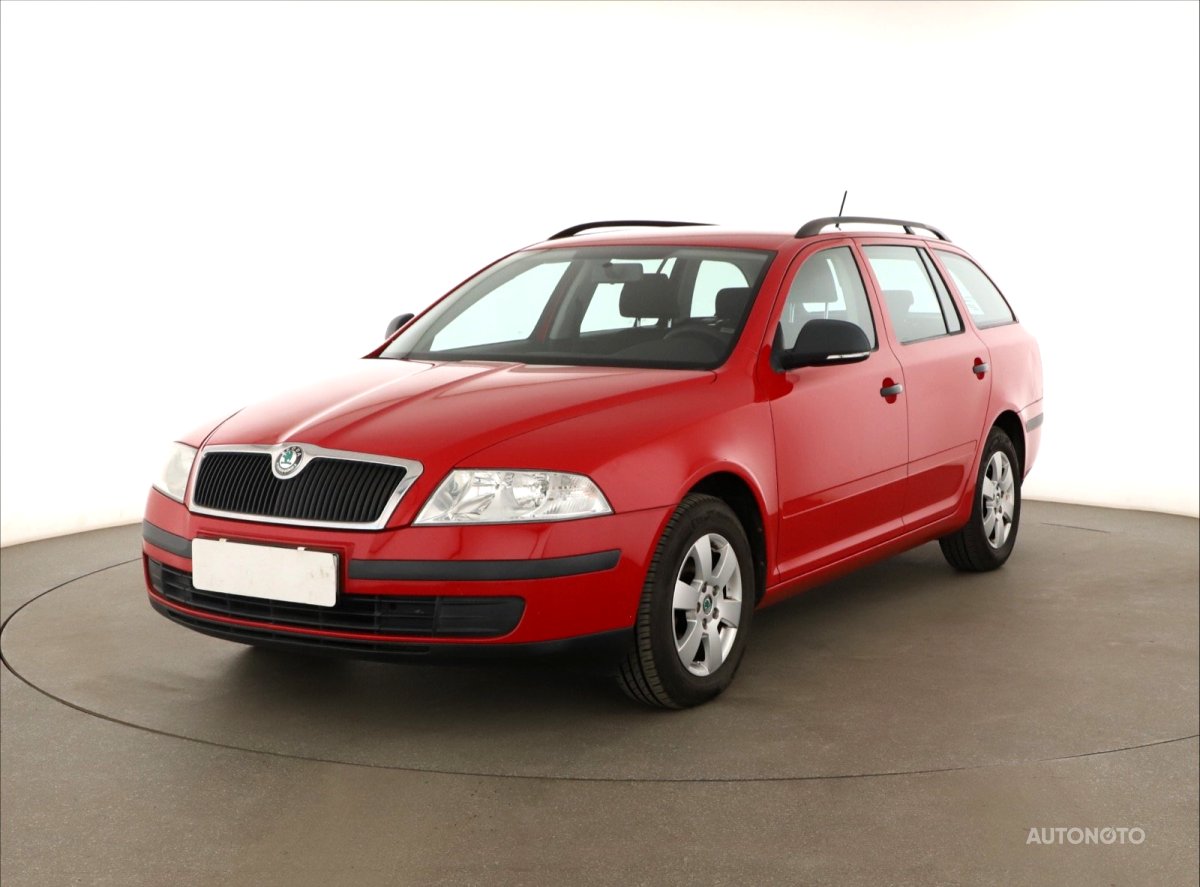 Škoda Octavia, 2012 - pohled č. 3