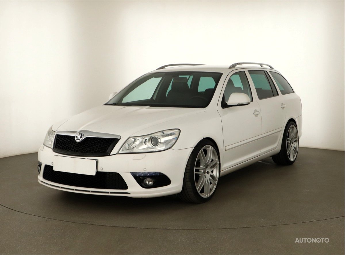 Škoda Octavia, 2011 - pohled č. 3