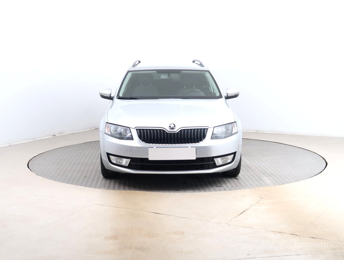 Škoda Octavia, 2015 - pohled č. 2