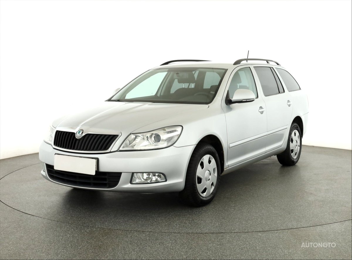Škoda Octavia, 2012 - pohled č. 3