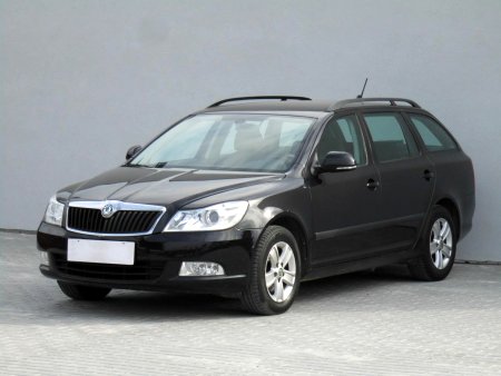 Škoda Octavia, 2012 - pohled č. 3