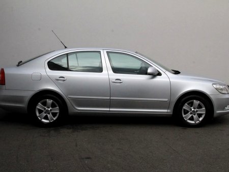 Škoda Octavia II, 2010 - pohled č. 4