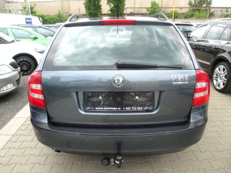 Škoda Octavia, 2005 - pohled č. 4