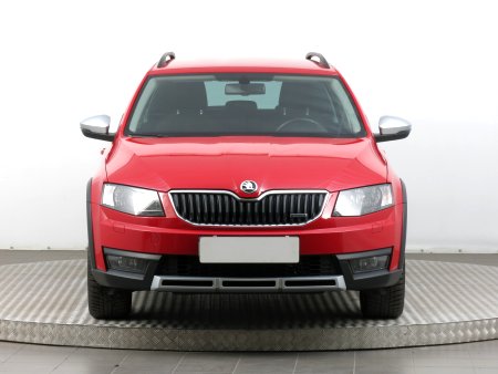 Škoda Octavia Scout, 2015 - pohled č. 2