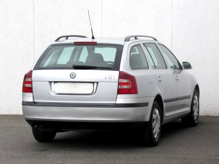 Škoda Octavia II, 2008 - pohled č. 5