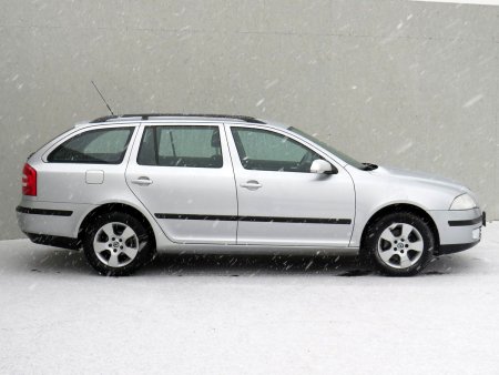 Škoda Octavia, 2008 - pohled č. 4