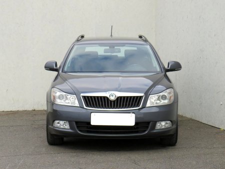 Škoda Octavia II, 2012 - pohled č. 2