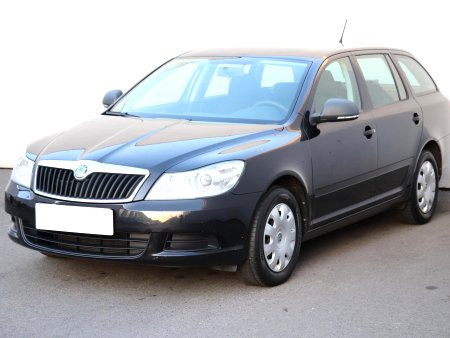 Škoda Octavia, 2012 - pohled č. 3