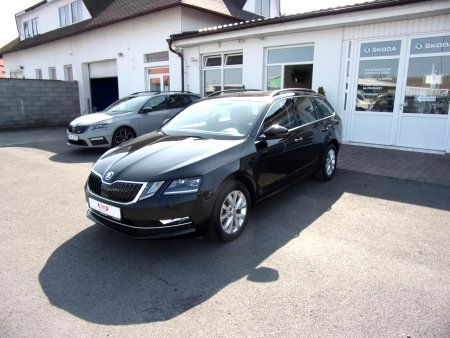 Škoda Octavia, 2018 - pohled č. 2