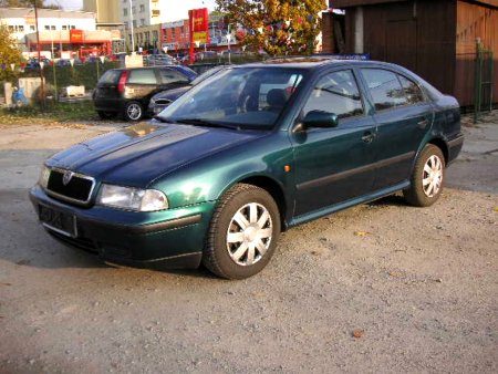 Škoda Octavia, 1998 - pohled č. 2