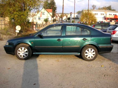Škoda Octavia, 1998 - pohled č. 4
