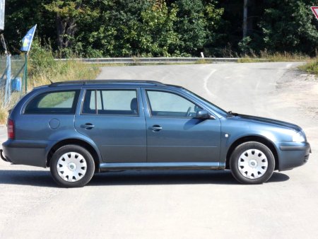 Škoda Octavia, 2005 - pohled č. 4