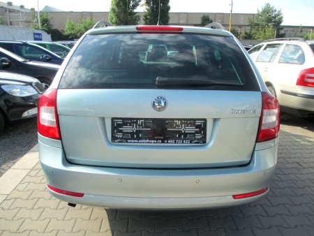 Škoda Octavia, 2012 - pohled č. 4