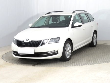 Škoda Octavia, 2018 - pohled č. 3