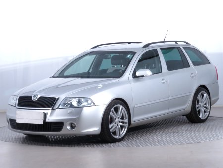 Škoda Octavia, 2006 - pohled č. 3