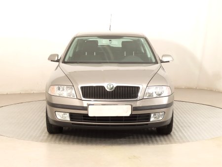 Škoda Octavia, 2008 - pohled č. 2