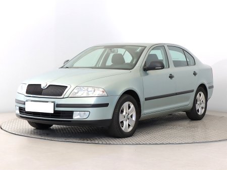 Škoda Octavia, 2012 - pohled č. 3