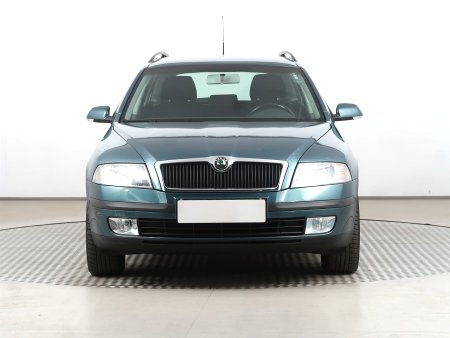 Škoda Octavia, 2008 - pohled č. 2