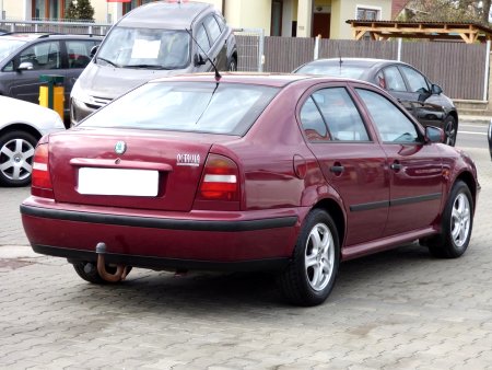 Škoda Octavia, 1993 - pohled č. 5